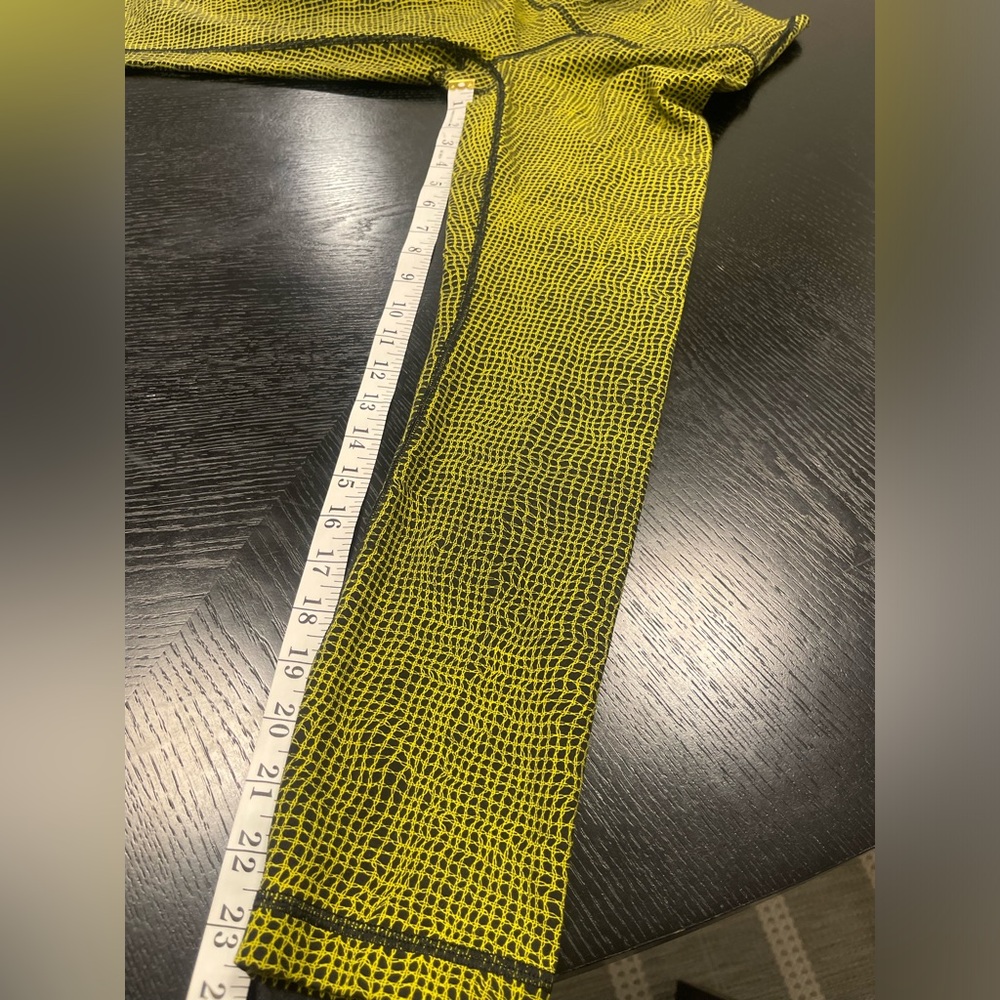 Lululemon high times pants luon fall net toxic black US 4 - Picture 8 of 8